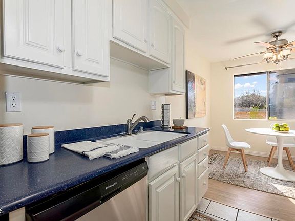 5th image of 5436 McCulloch Ave #5436F