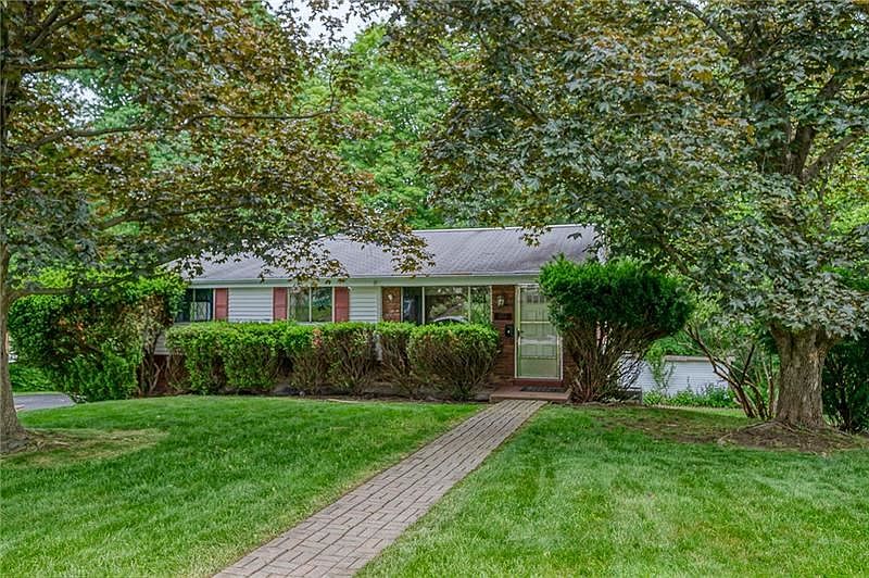 1st image of 619 Stoneridge Dr