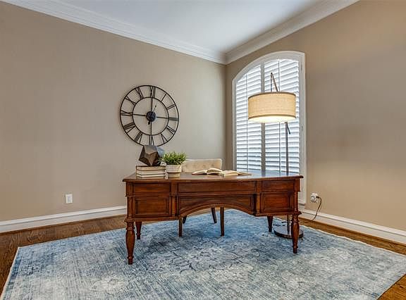 4th image of 6313 Yorkdale Dr