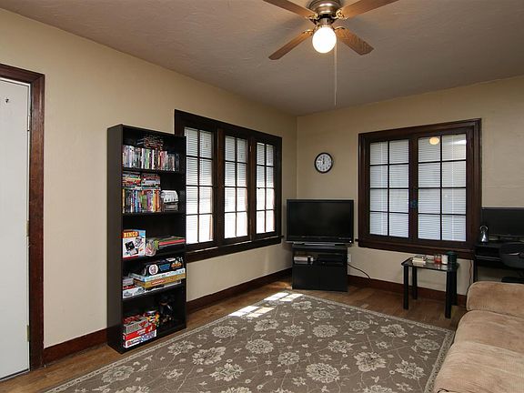 4th image of 1011 E Courtland Ave