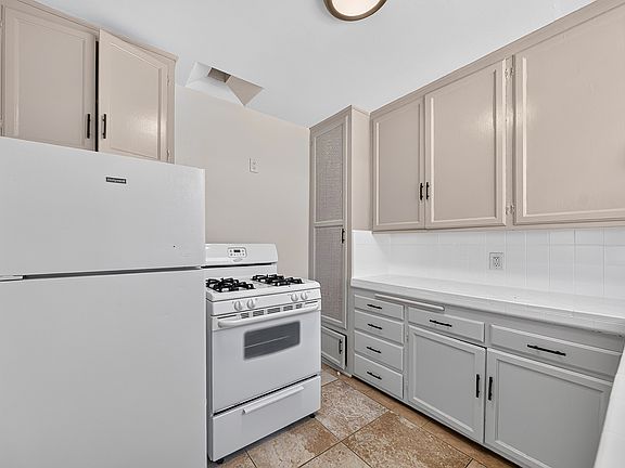 2nd image of 3626 Highland Ave