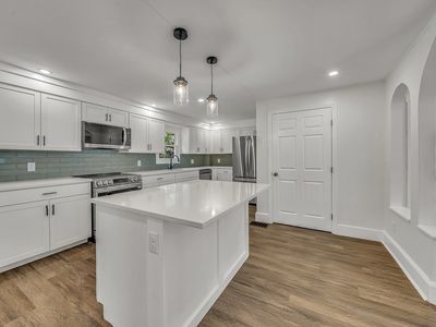 23 High St, Leominster, MA, 01453