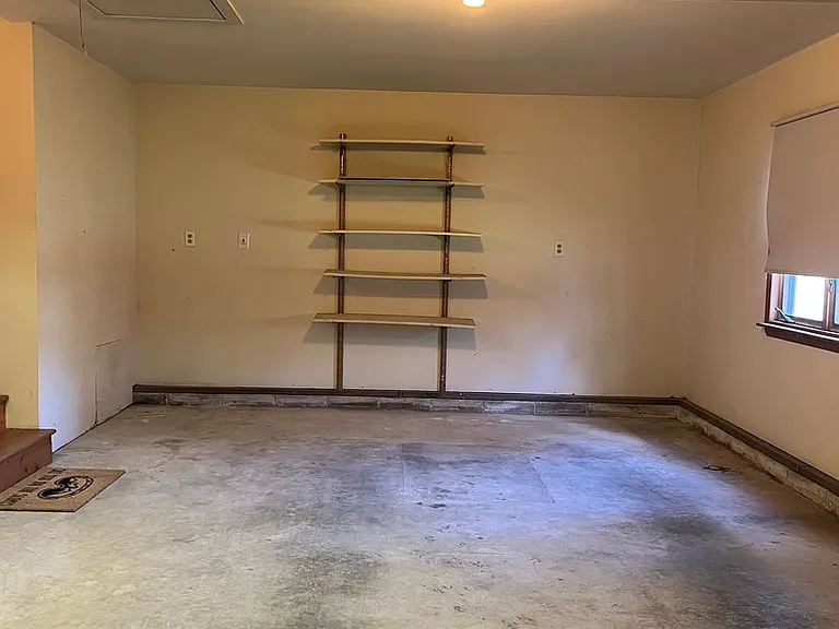 8 Butler Pl — Photo 32