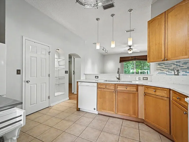711 Sid Dr — Photo 21