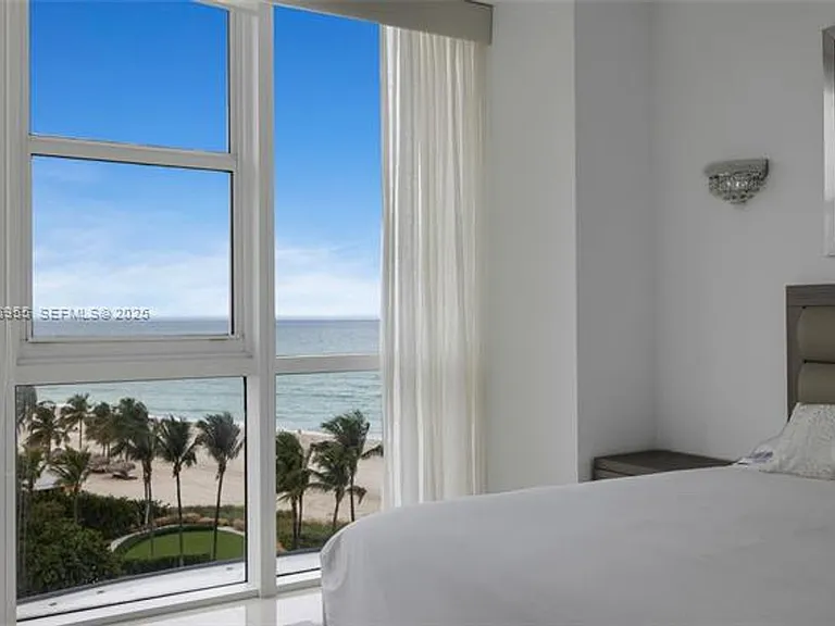 18201 Collins Ave #902 — Photo 30
