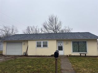 234 Greenwood Dr, Churubusco, IN 46723