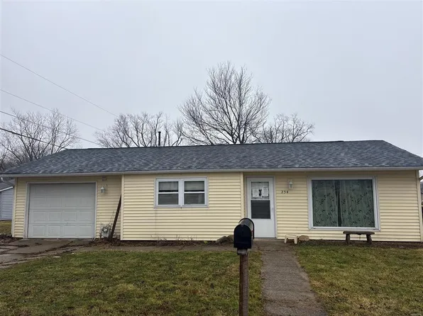 234 Greenwood Dr, Churubusco, IN 46723