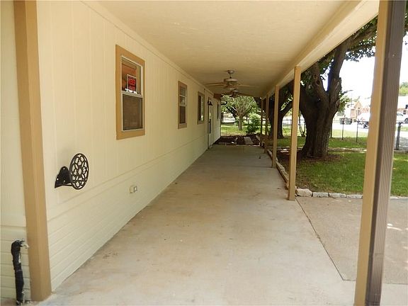 5th image of 123 Sunflower Dr