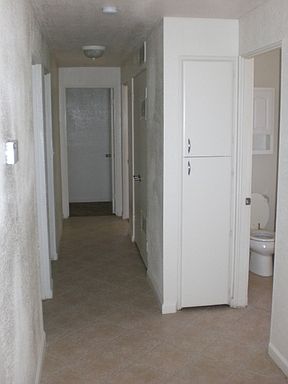 4th image of 6521 Channing Dr