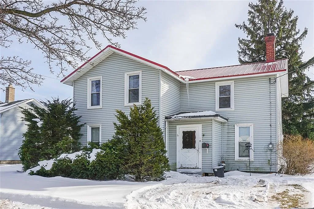 17 Grahamville St photo 1
