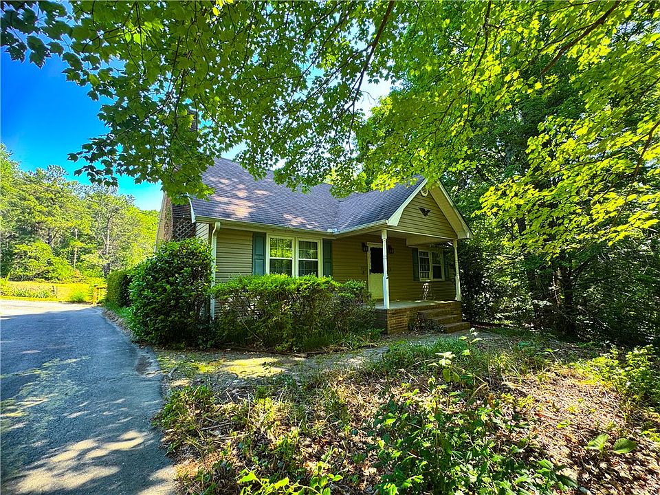 1st image of 213 Anthony Rd