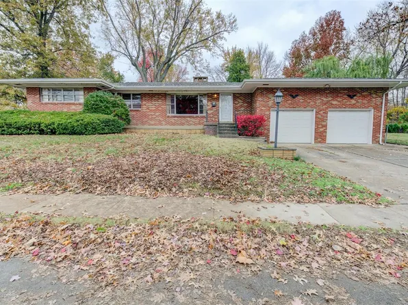 9091 Patrick Dr, Saint Louis, MO 63114