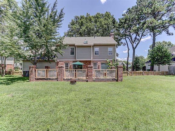2nd image of 1577 Bubbling Brook Dr