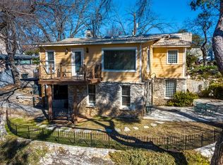 105 E Creek St, Fredericksburg, TX 78624