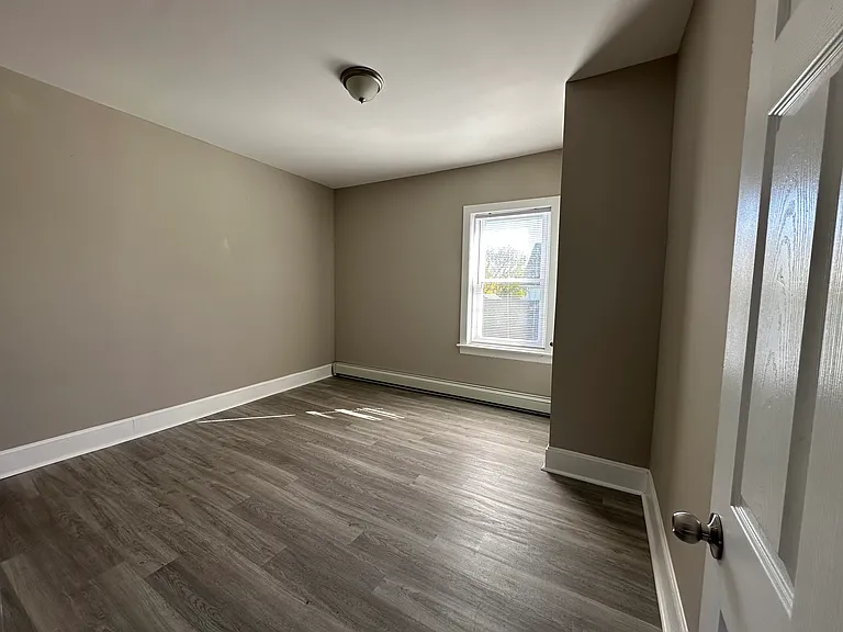 252 Parkway Ave #2 — Photo 14