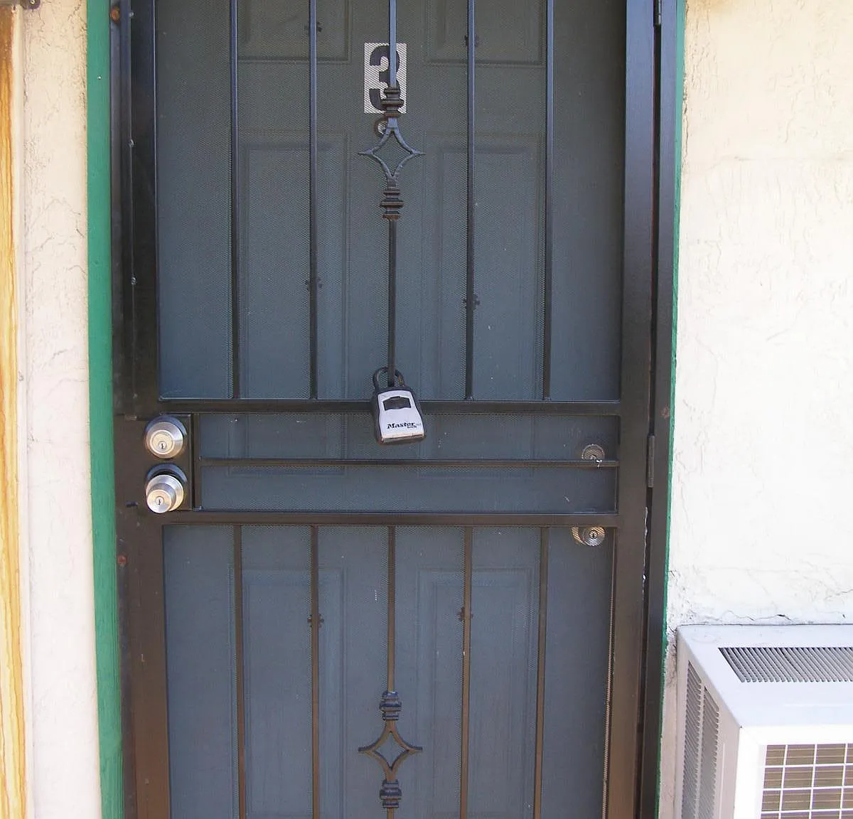 2 bed, 800 sqft, $1,695 — Photo 3