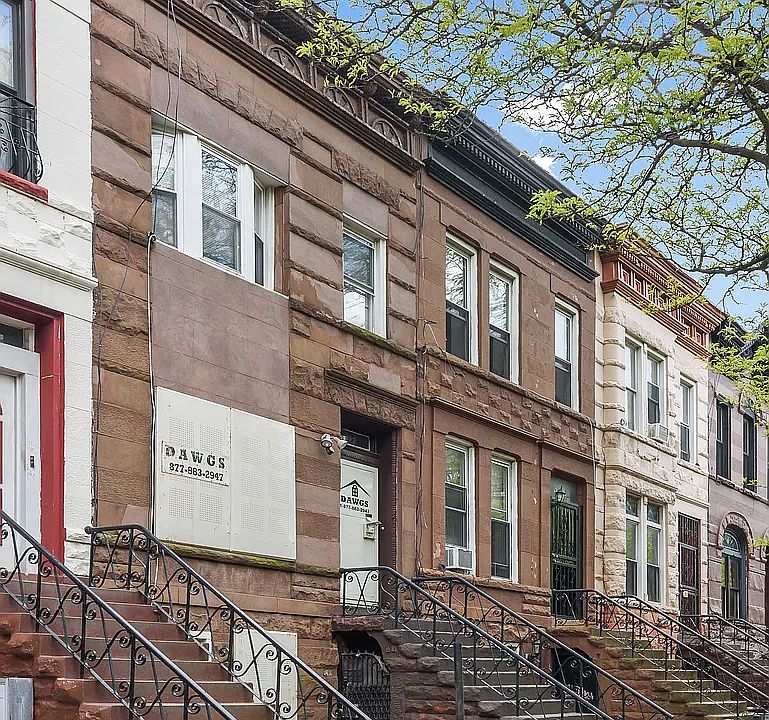 1st image of 398 Bainbridge St