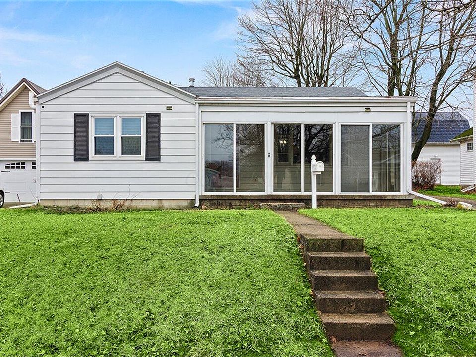 1st image of 617 S Madriver St