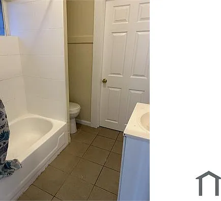 1577 W 46th St — Photo 11
