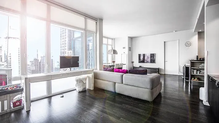 Rented by R New York | media 22