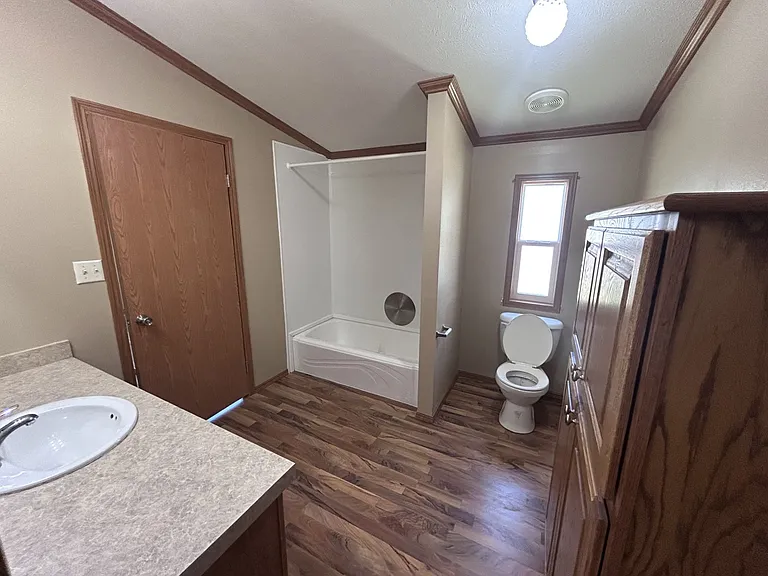 100 N Oriole St — Photo 11