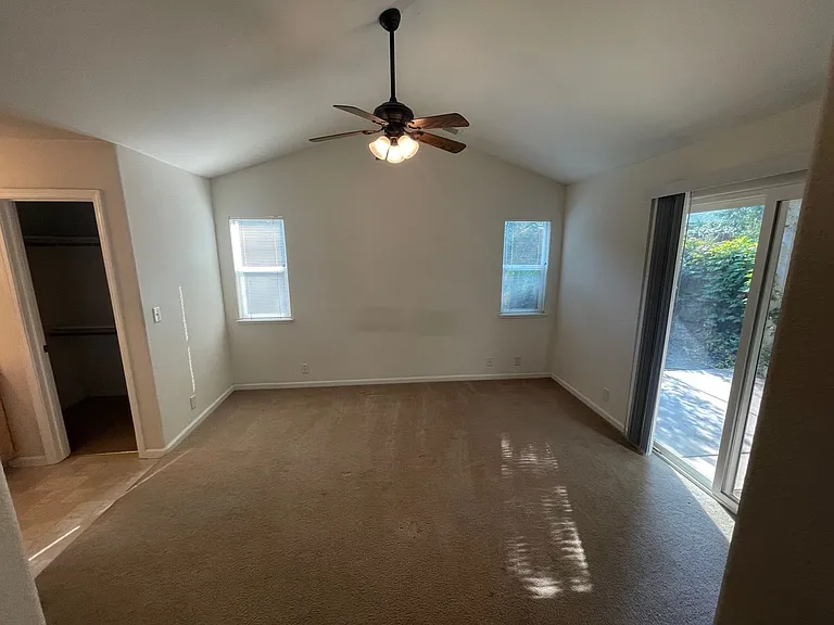 66 N Valley Ct — Photo 10