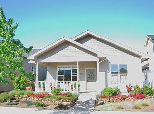 1078 N Haskell St, Central Point, OR 97502