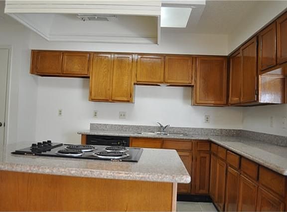 3rd image of 11111 Willwood Dr