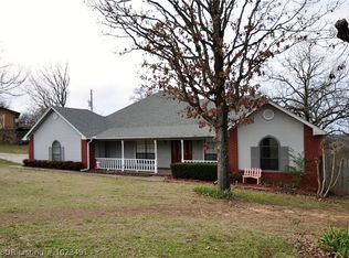 2010 E Hickory Dr, Greenwood, AR 72936