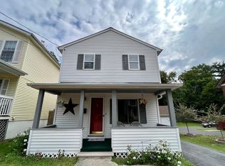 29 Genung St, Middletown, NY 10940