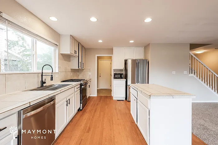 3690 E 92nd Pl — Photo 5