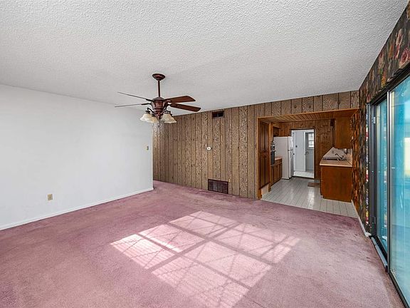 5th image of 307 NW 63rd St