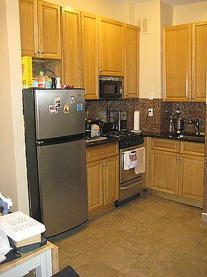 3rd image of 308 E 89th St APT 4B