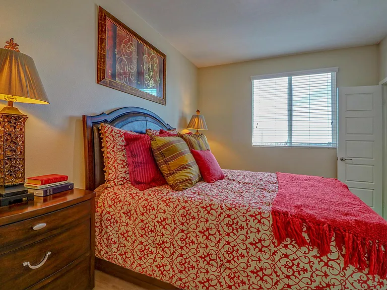 Seacrest Homes Apartments — Photo 23