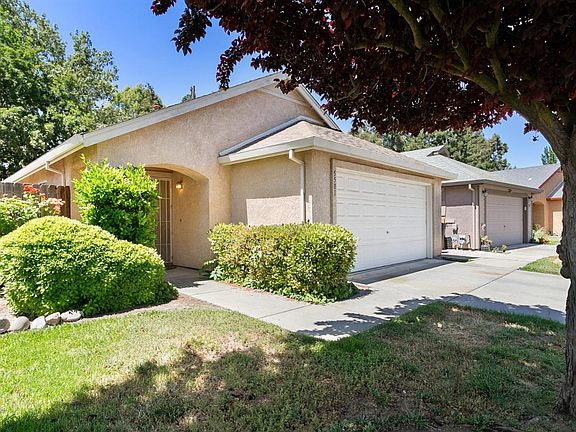 3rd image of 5501 Greenoaks Dr