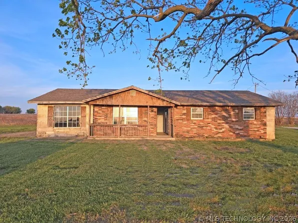 11784 Linn Rd, Madill, OK 73446