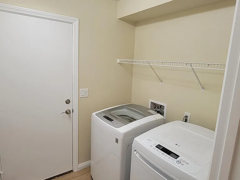 3001 Camino Sereno Ave #1 — Photo 26
