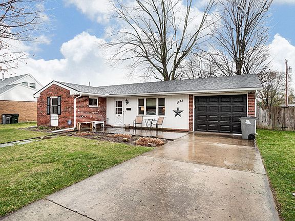 2nd image of 1022 Stonyridge Ave