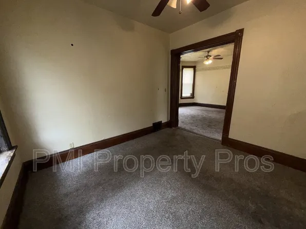 2441 N Dr William Finlayson St, Milwaukee, WI 53212