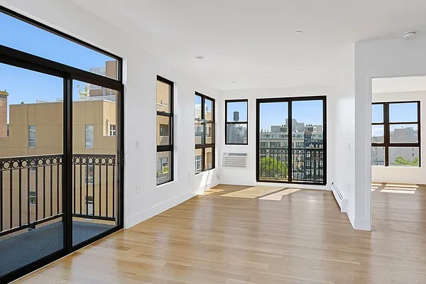 Rented by R New York | media 1