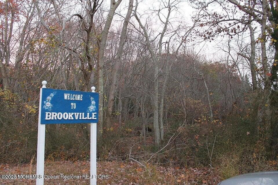 2nd image of 217 Brookville Road