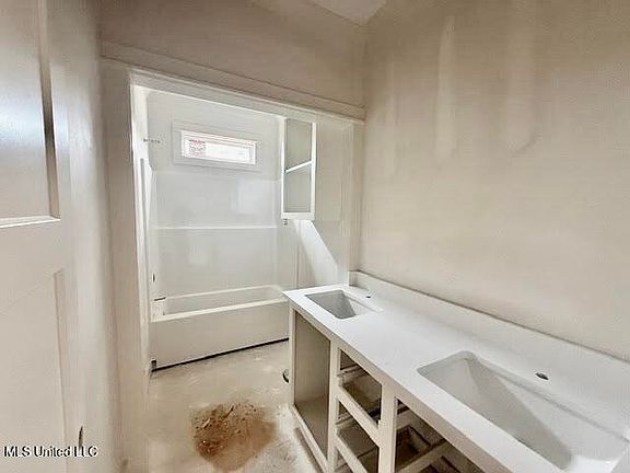 2nd image of 41 Forest Barnes Rd