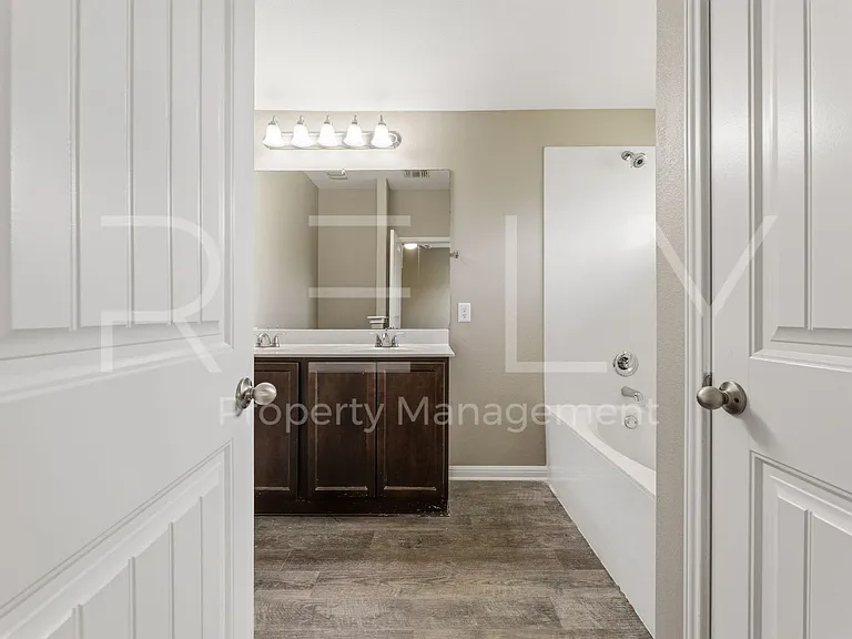 146 Leon River Loop — Photo 22