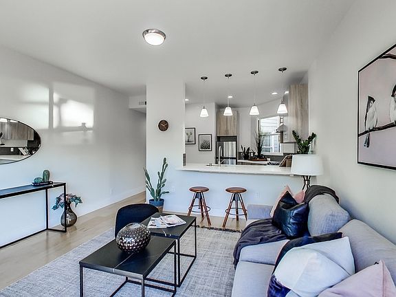 5th image of 1133 Kearny St APT 4