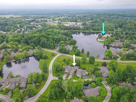 3rd image of 300 Overlook Brook Dr