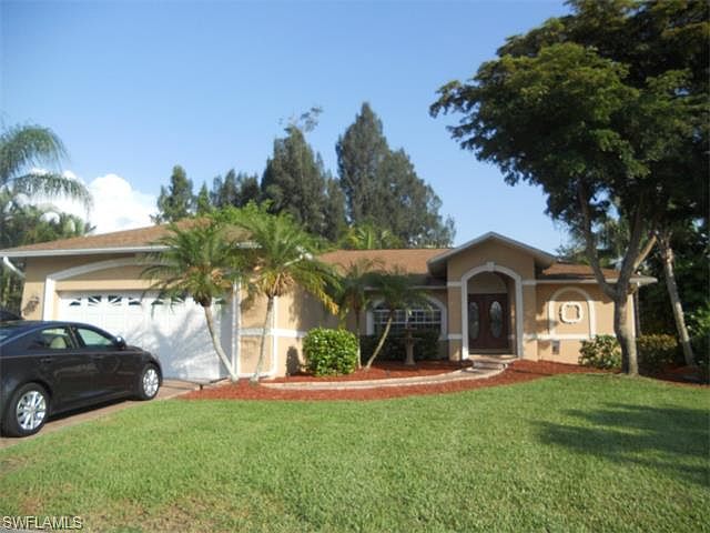 1st image of 8986 Bracken Way