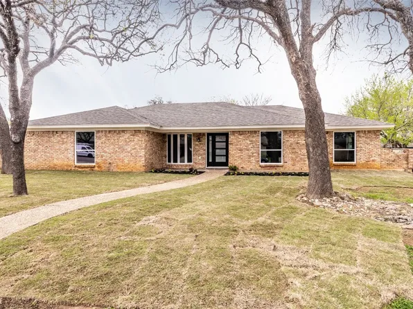 1408 Wade Dr, Bedford, TX 76022