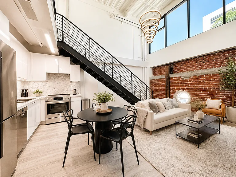 HWH Luxury Living — Photo 70
