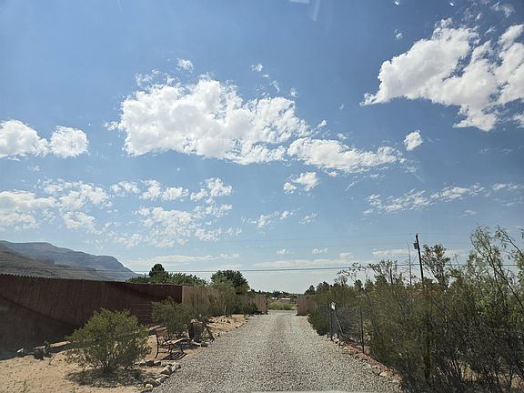 4th image of 23 Simon Ln