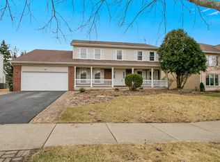 311 Millcreek Ln, Naperville, IL 60540